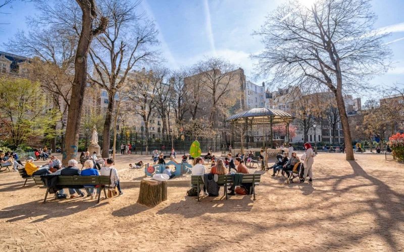 Square Carpeaux