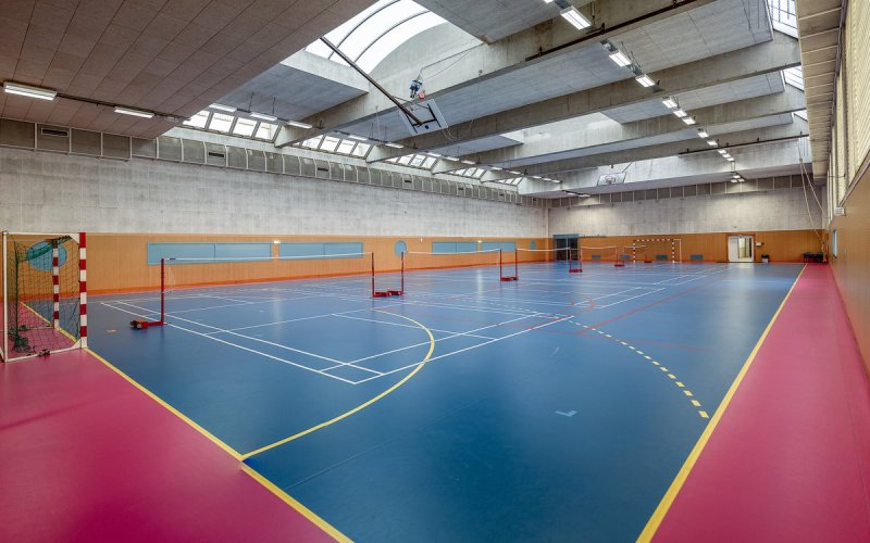 Gymnase Tristan Tzara