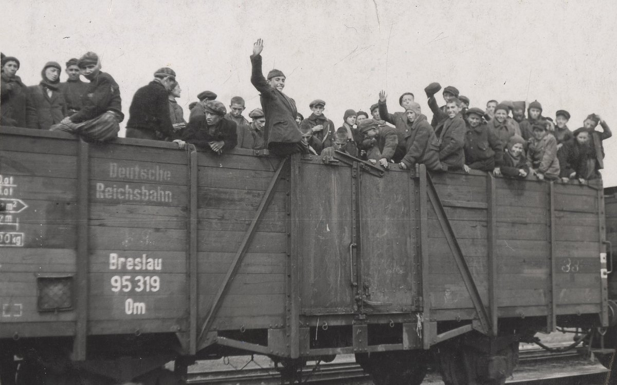 La fin de la Shoah. Survivre, témoigner, juger
