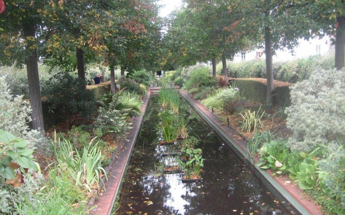 Visite de la Promenade Plantée, un chemin de fer devenu jardin