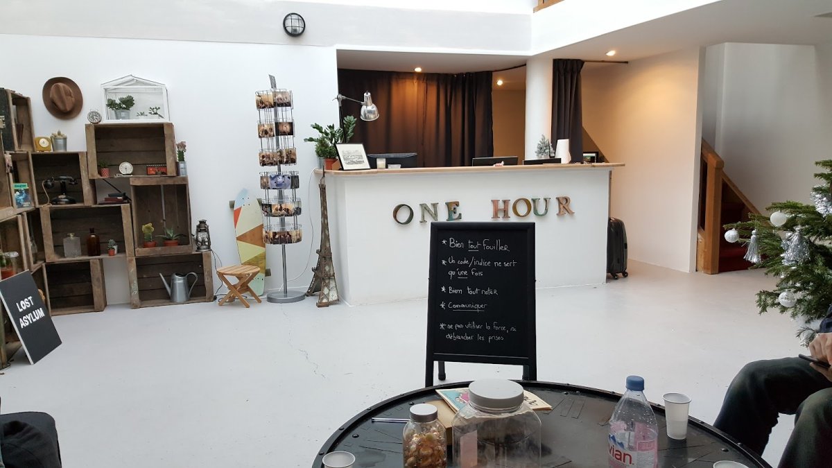 One Hour - Charonne