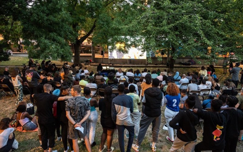 Festival Ciné-Voisin.es: Azur et Asmar enchantent le Square d'Amiens !