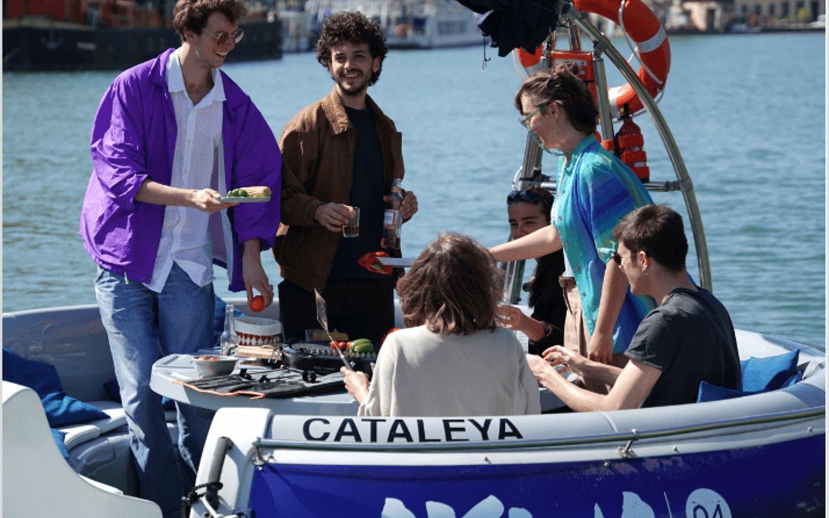Louez un bateau sans permis sur le canal de l'Ourcq
