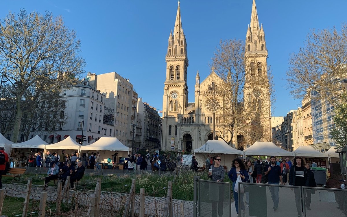 Brocante Professionnelle - Boulevard Voltaire - Charonne 11e