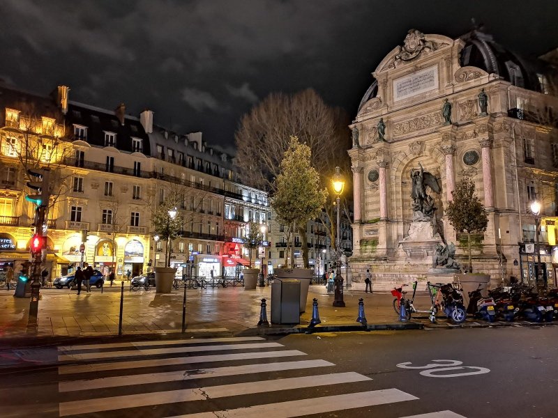 Fontaine Saint-Michel