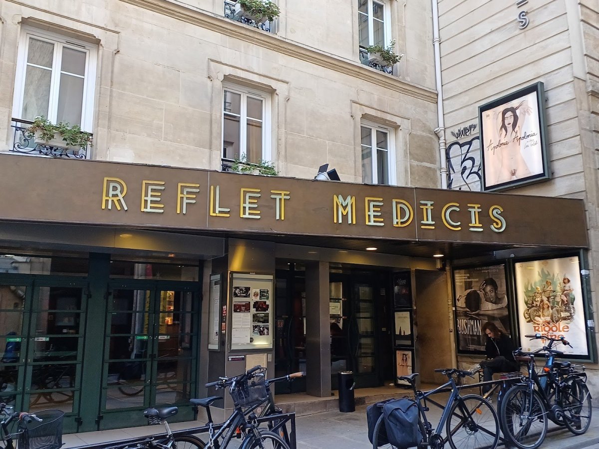 Reflet Médicis
