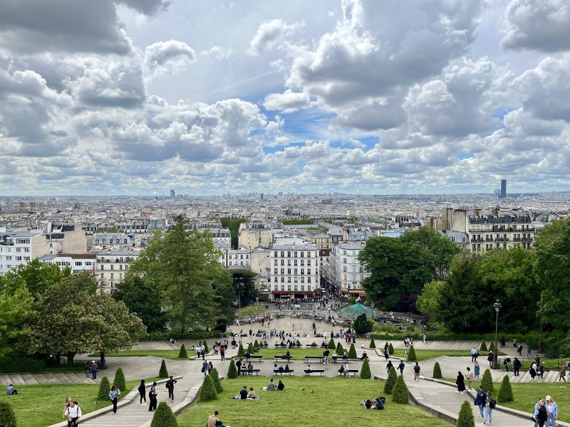 Square Louise Michel
