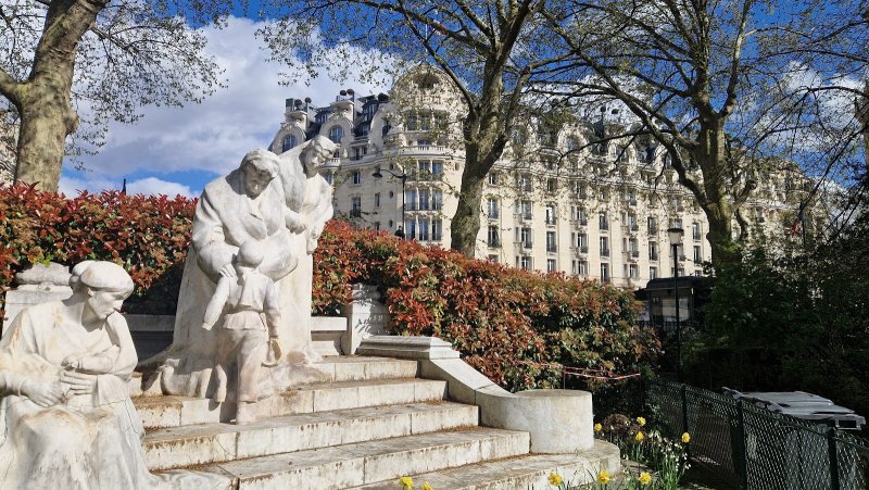 Square Boucicaut