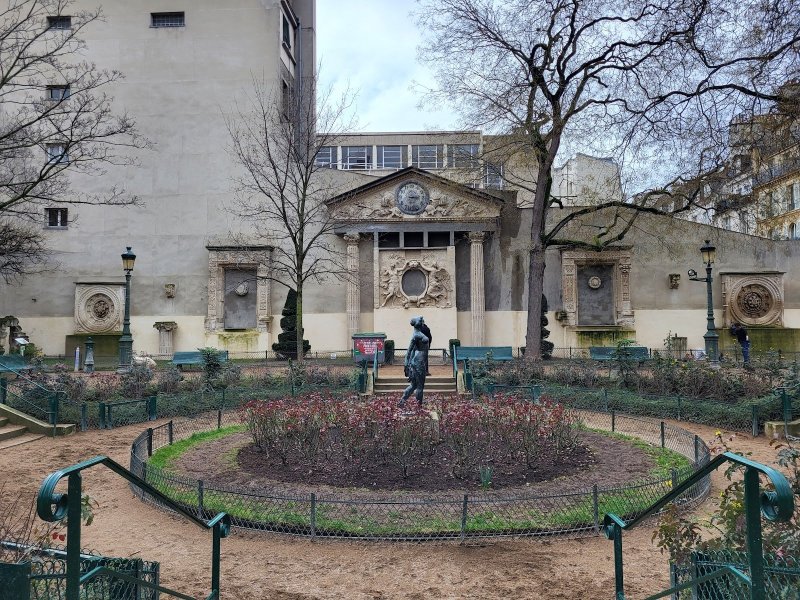 Square Georges-Cain