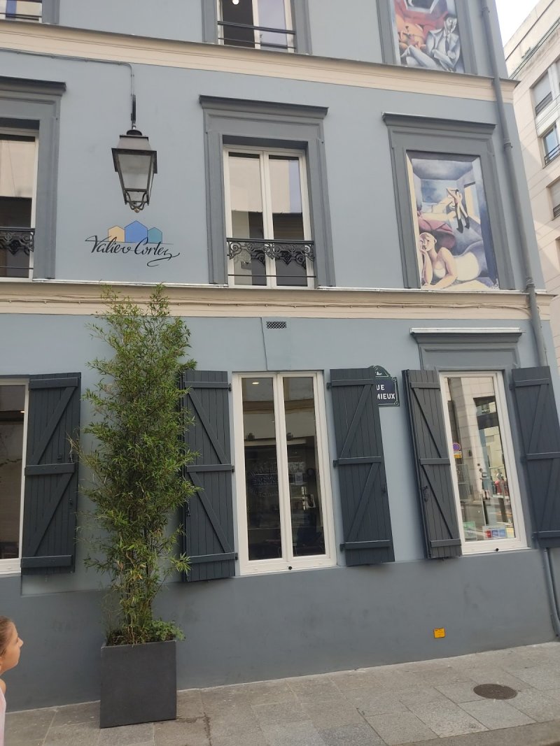 Rue Crémieux