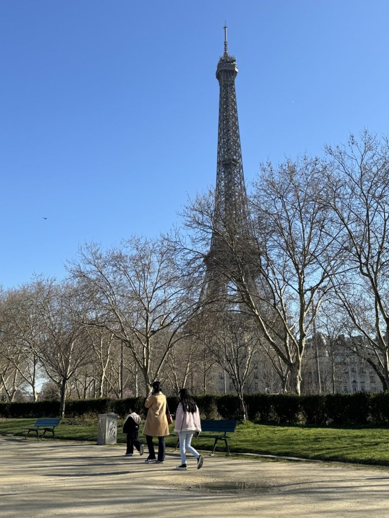 Monument au Général Diego Brosset