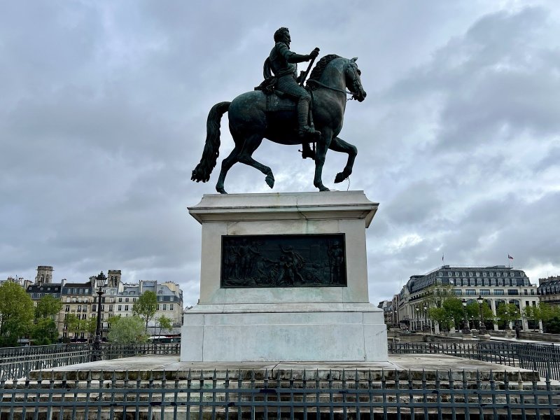 Mémorial du templier Jacques de Molay, dernier Grand Maître de l'Ordre du Temple