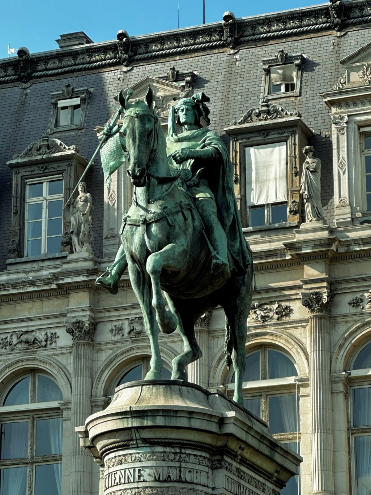 Statue d'Étienne Marcel