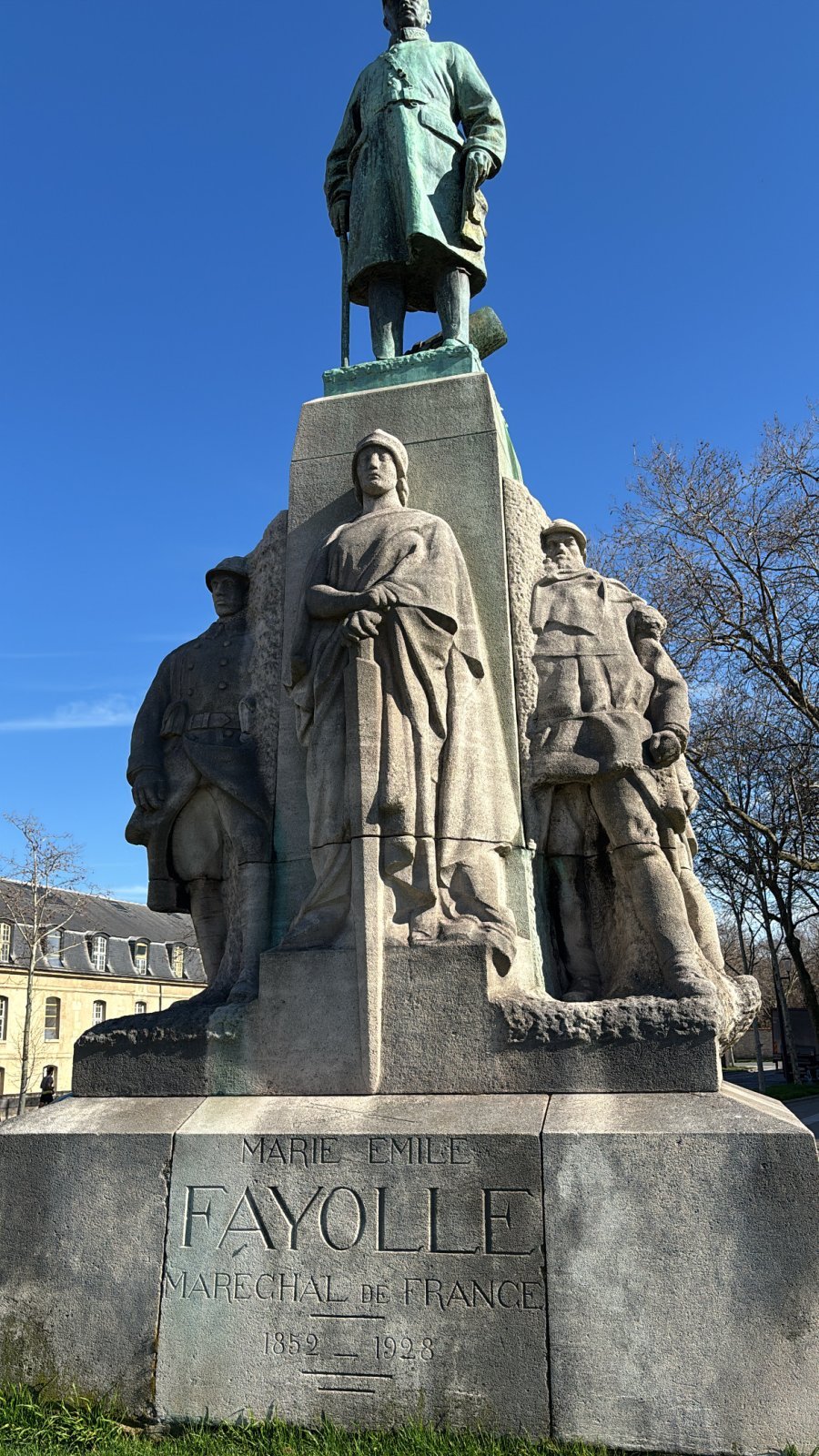 Statue maréchal Fayolle