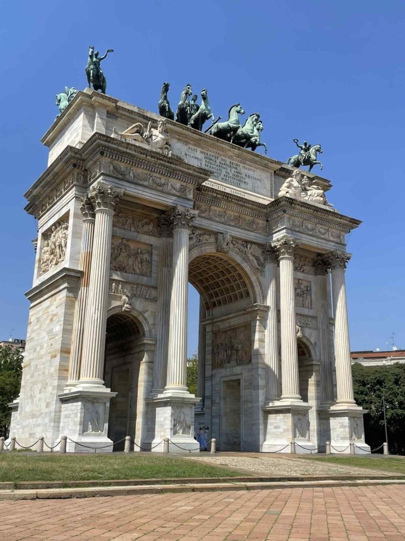 Monument aux Morts de Paris 15 - Place Hubert Monmarché