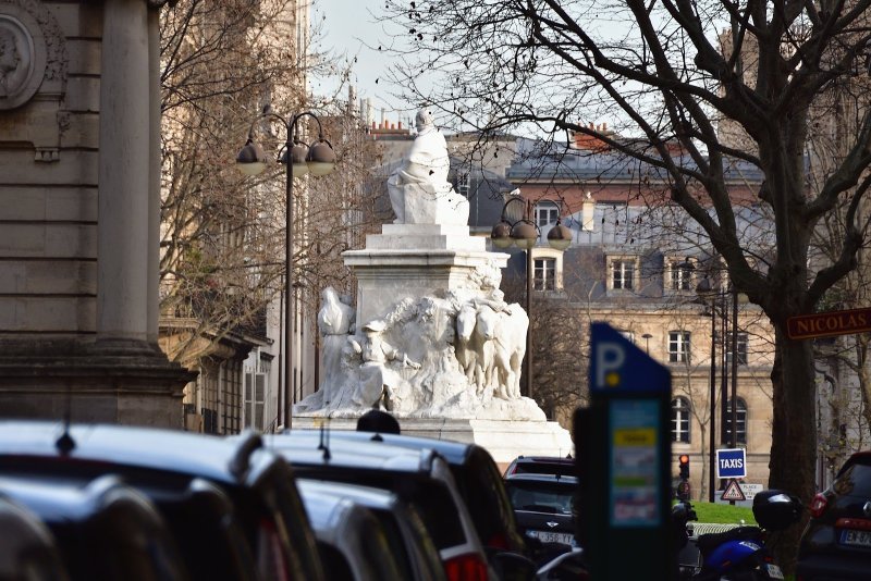 Monument à Pasteur