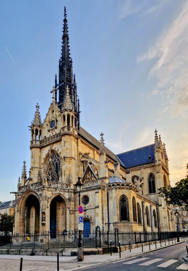 Église Saint-Bernard-de-la-Chapelle